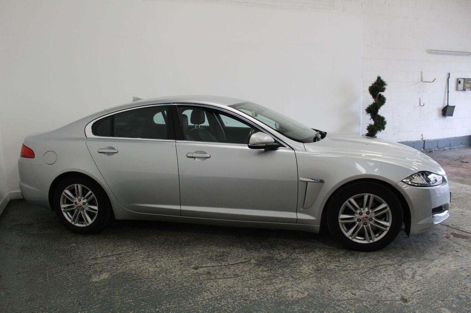 Jaguar XF