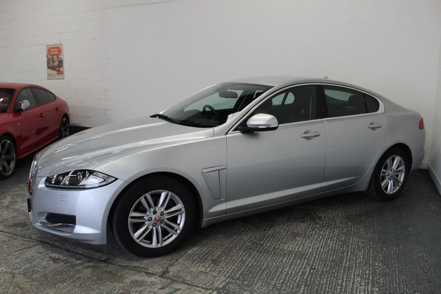 Jaguar XF