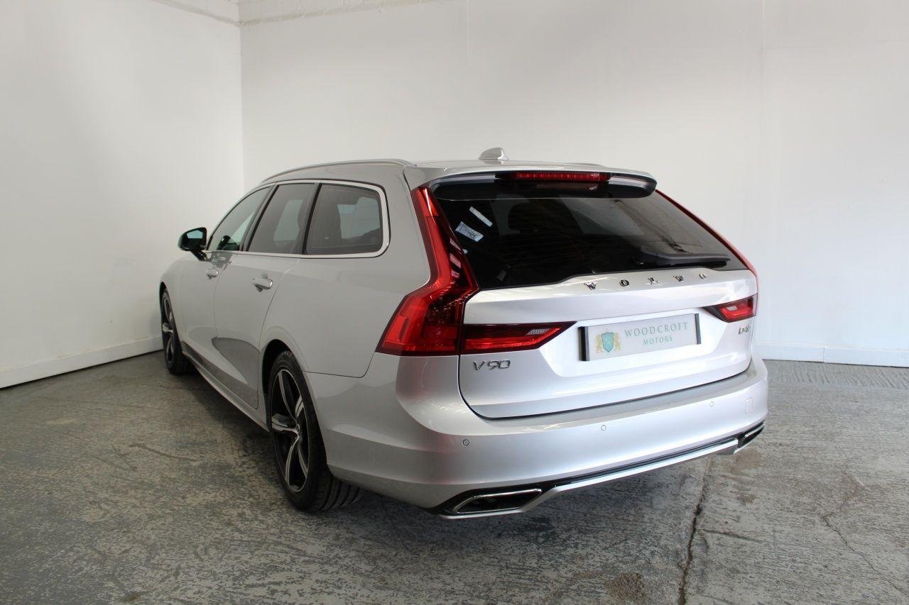 Volvo V90