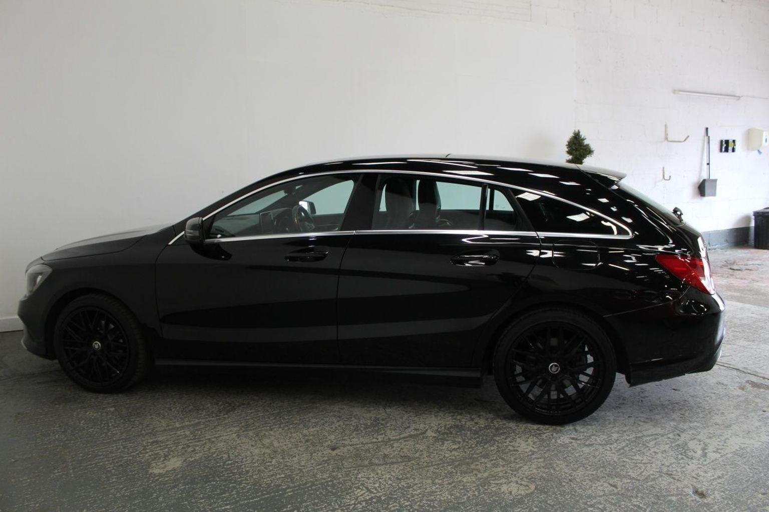 Mercedes Benz CLA