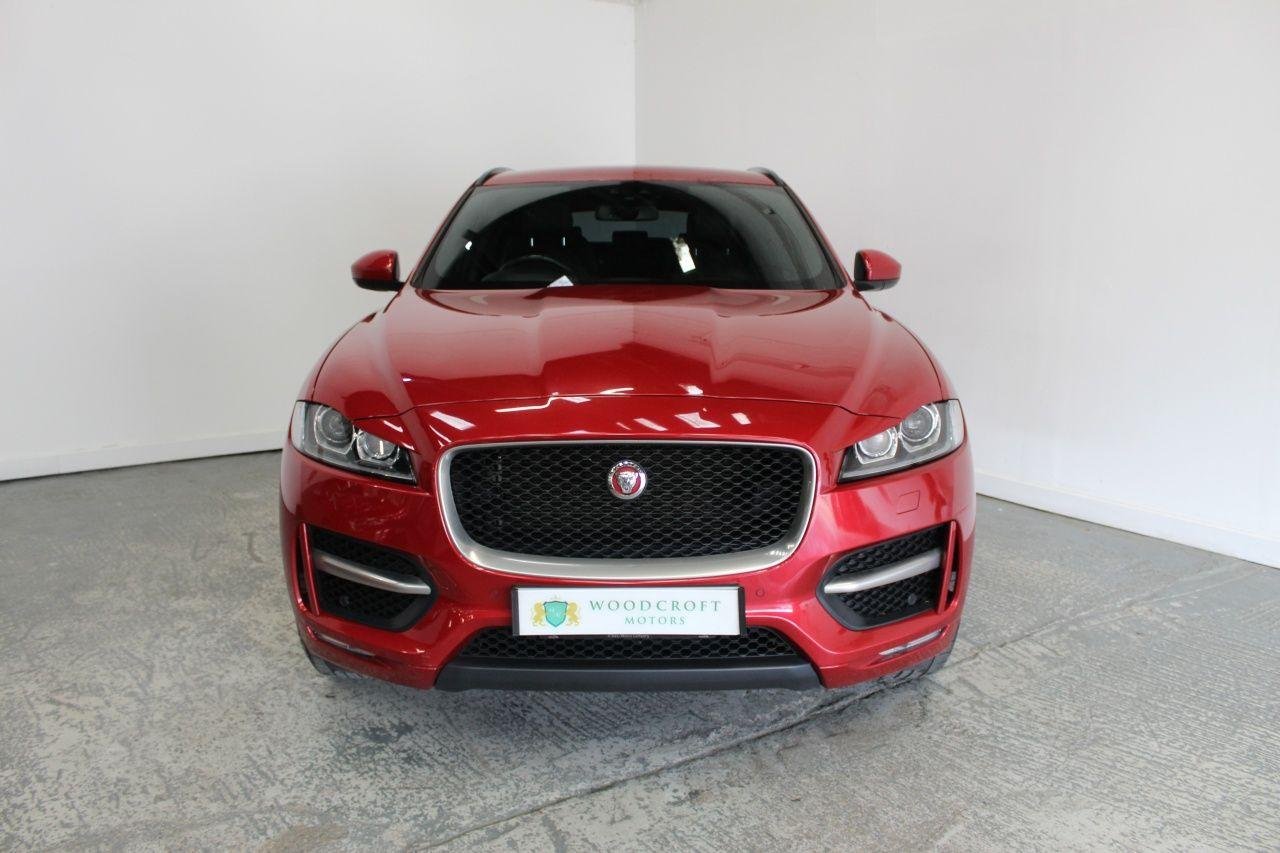 Jaguar F Pace