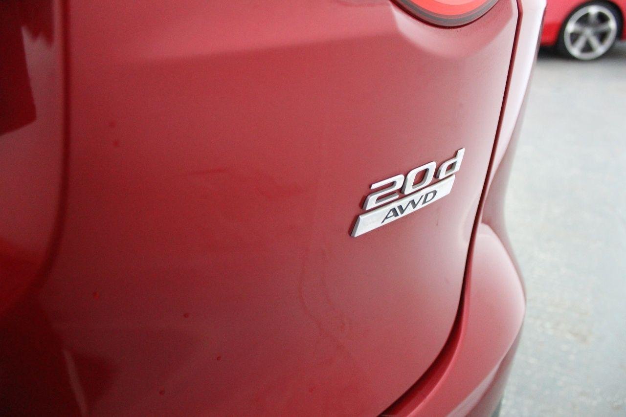 Jaguar F Pace
