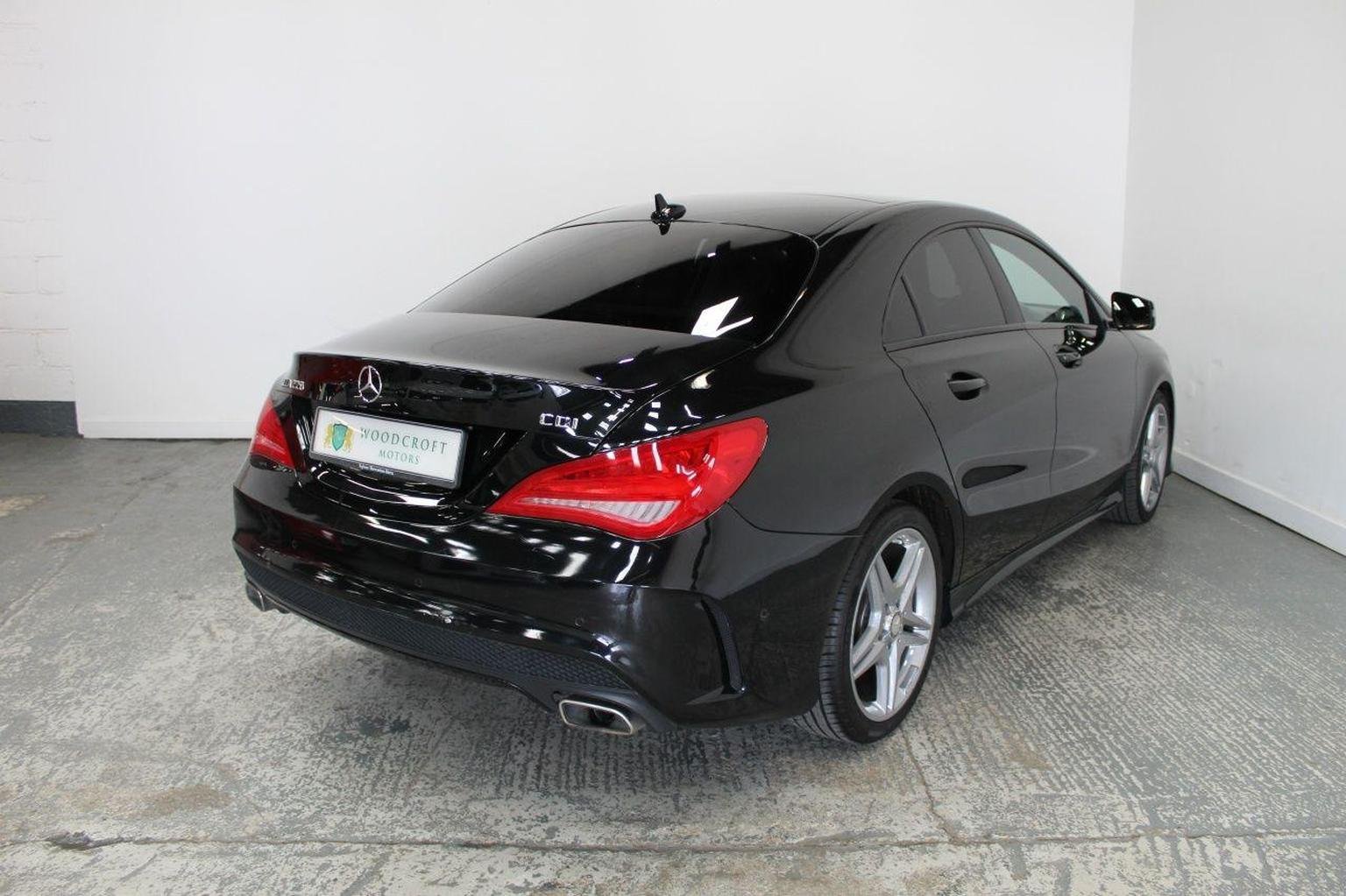 Mercedes Benz CLA