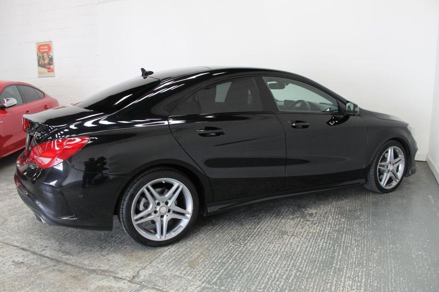 Mercedes Benz CLA