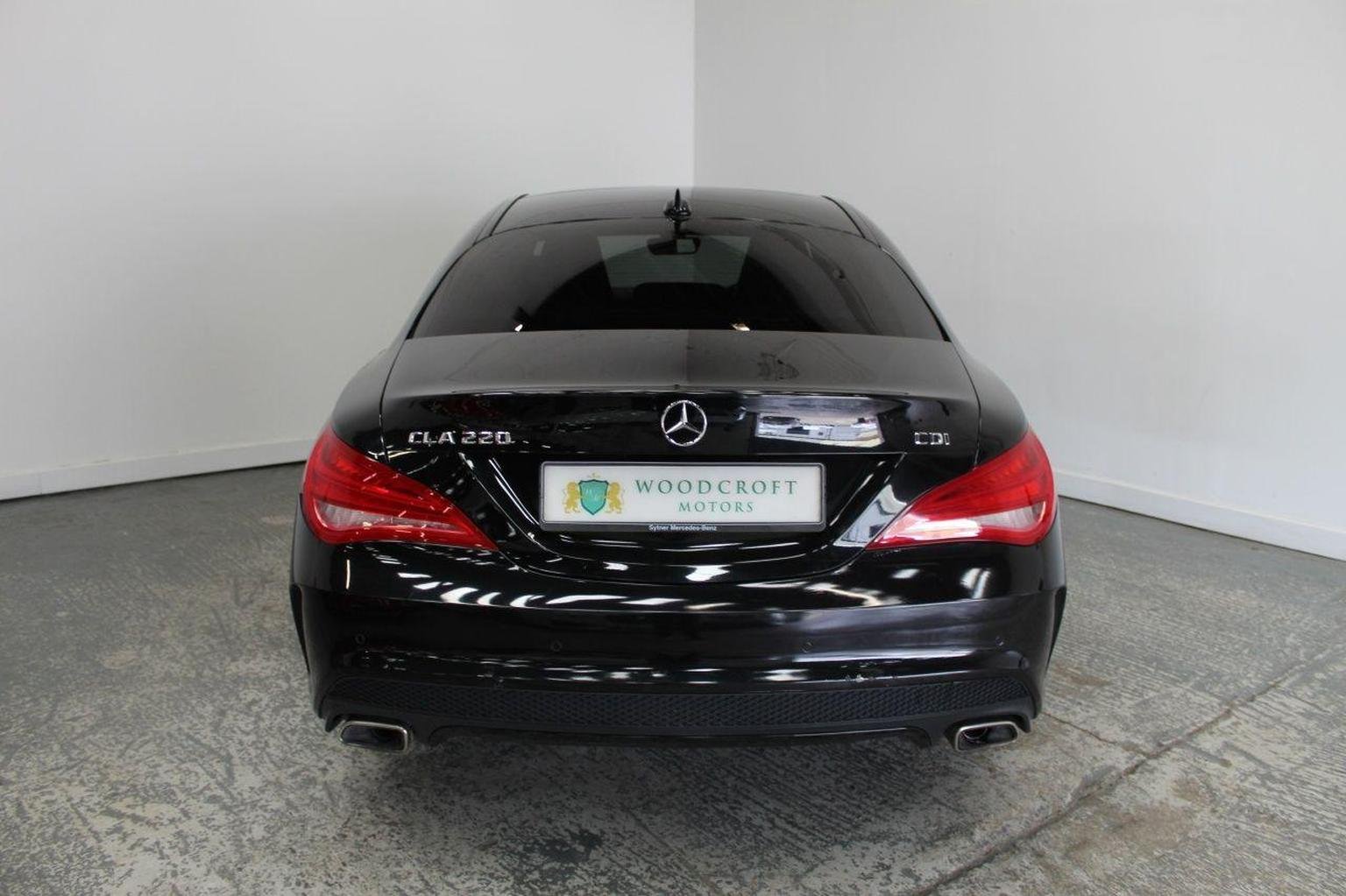 Mercedes Benz CLA