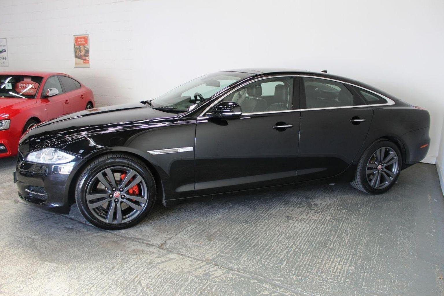 Jaguar XJ