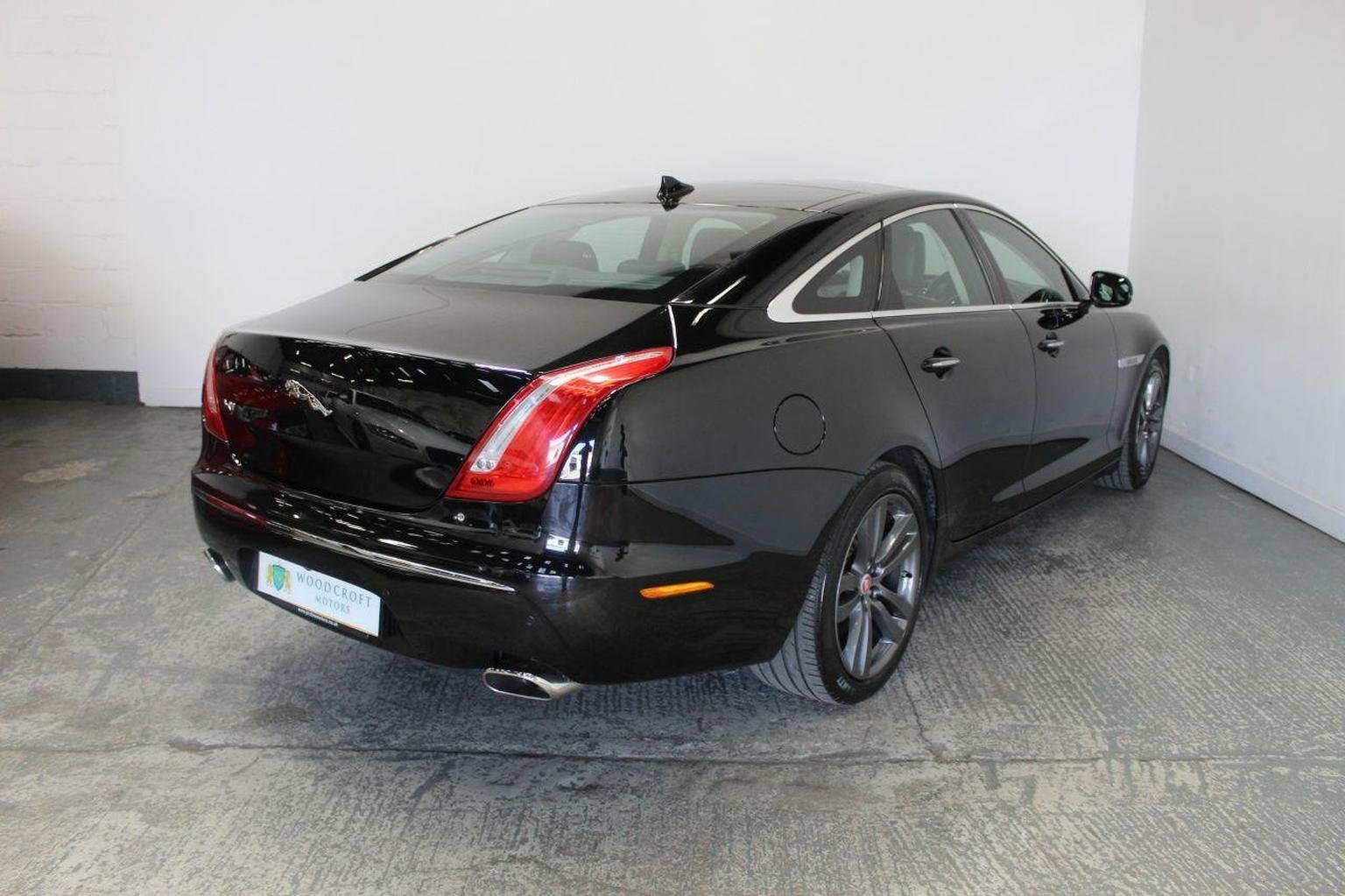 Jaguar XJ