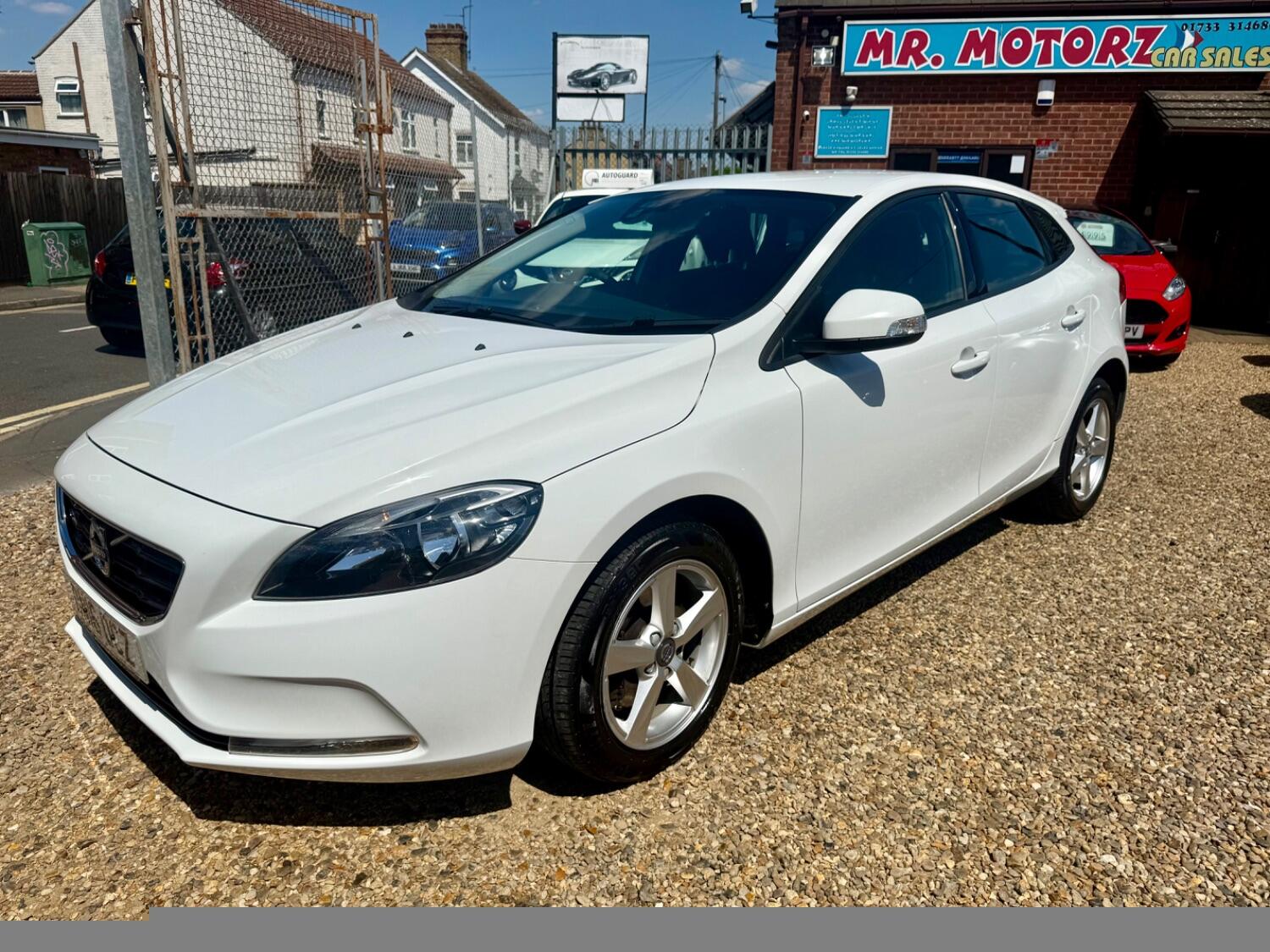 Volvo V40
