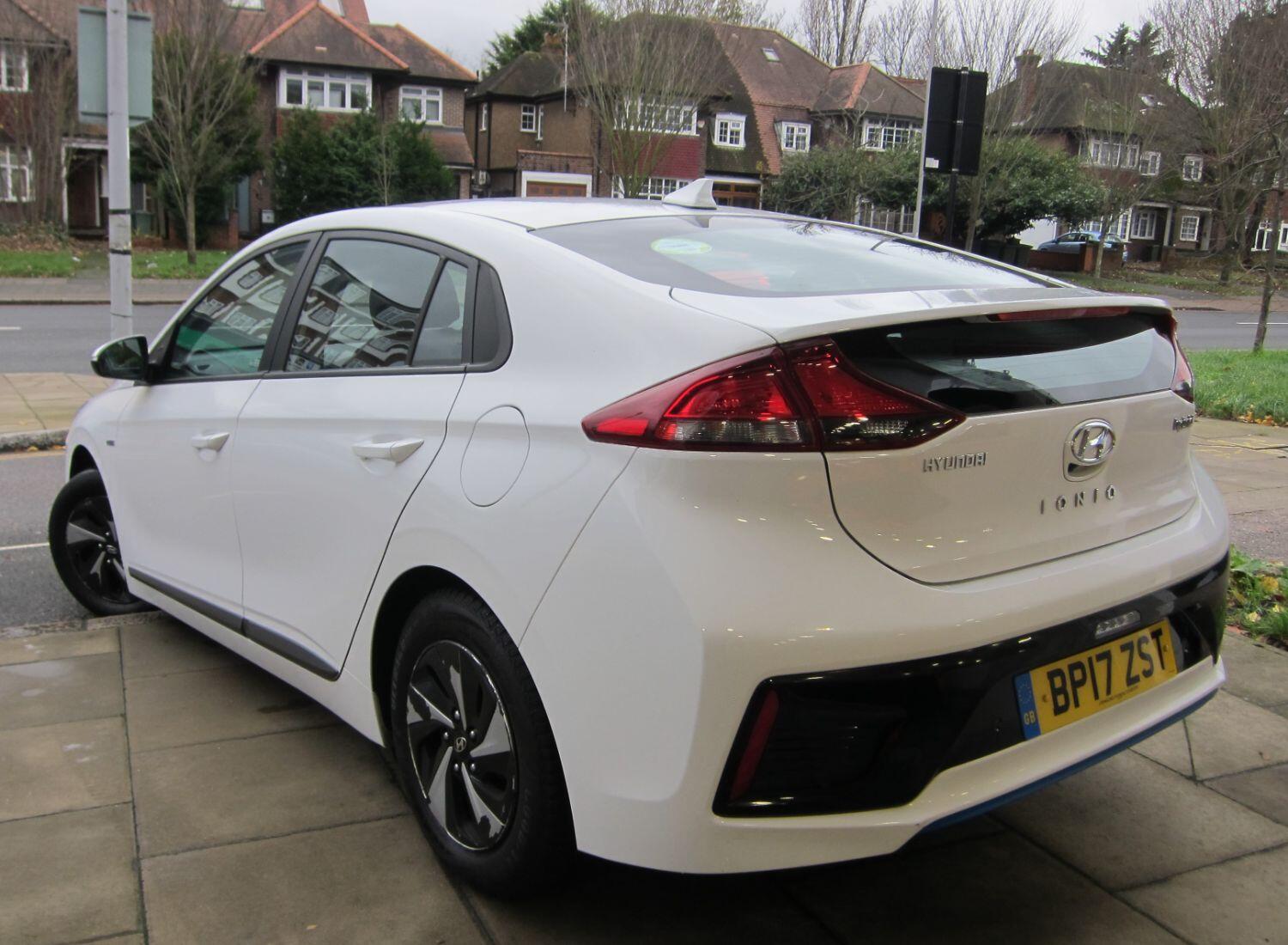 Hyundai IONIQ