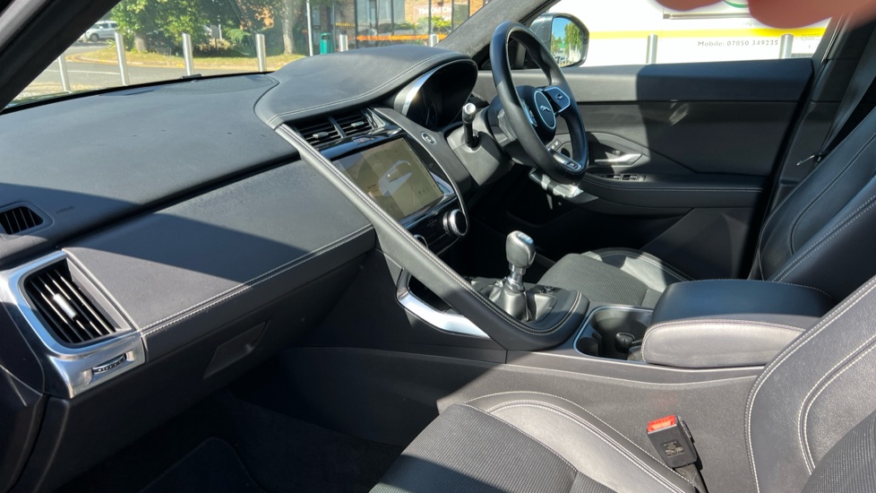 Jaguar E Pace