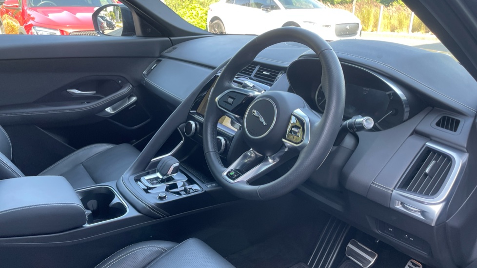 Jaguar E Pace