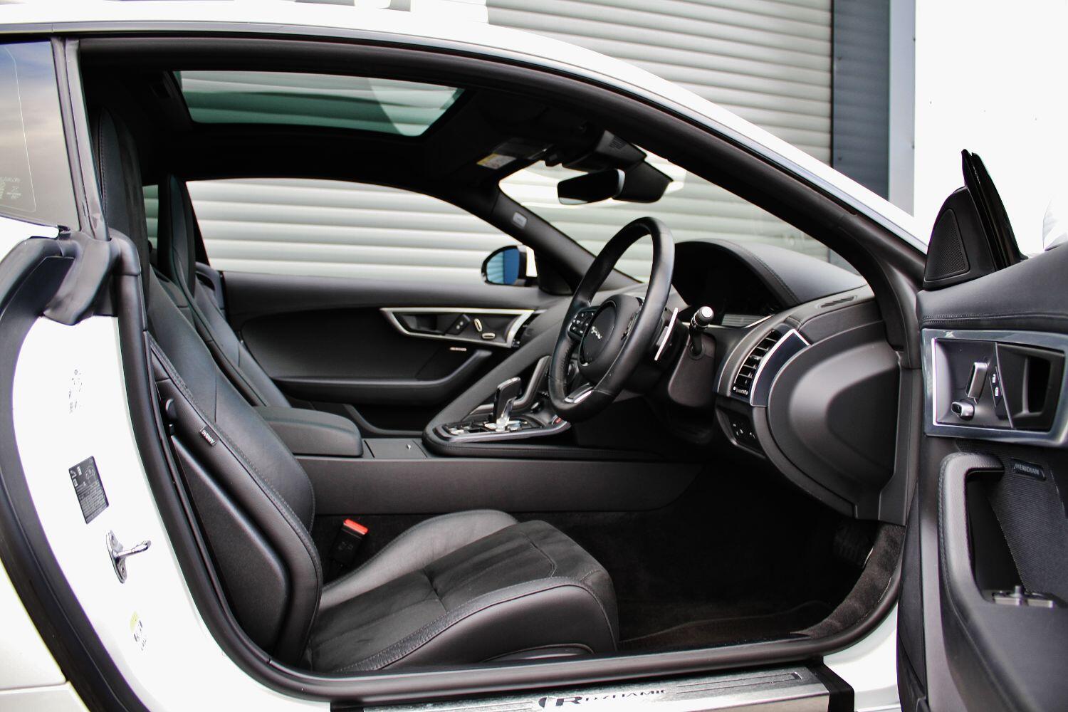 Jaguar F Type