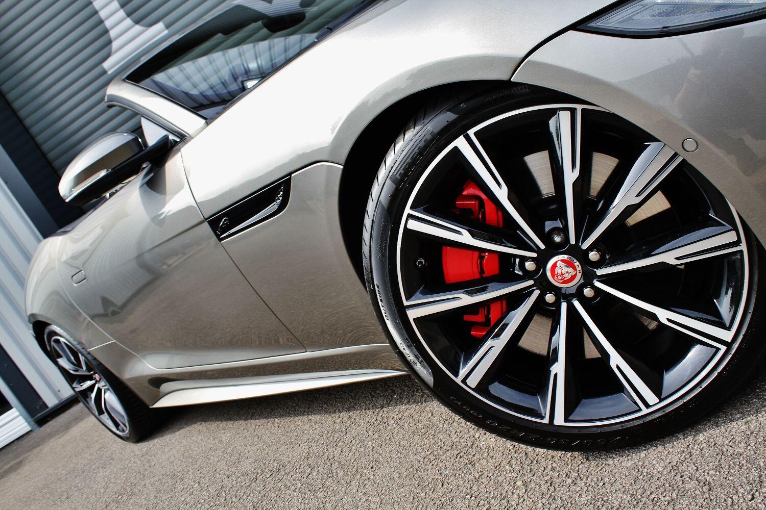 Jaguar F Type
