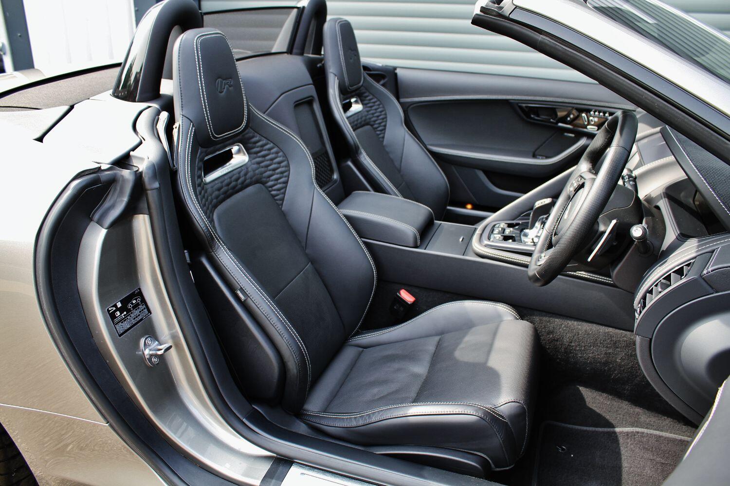 Jaguar F Type