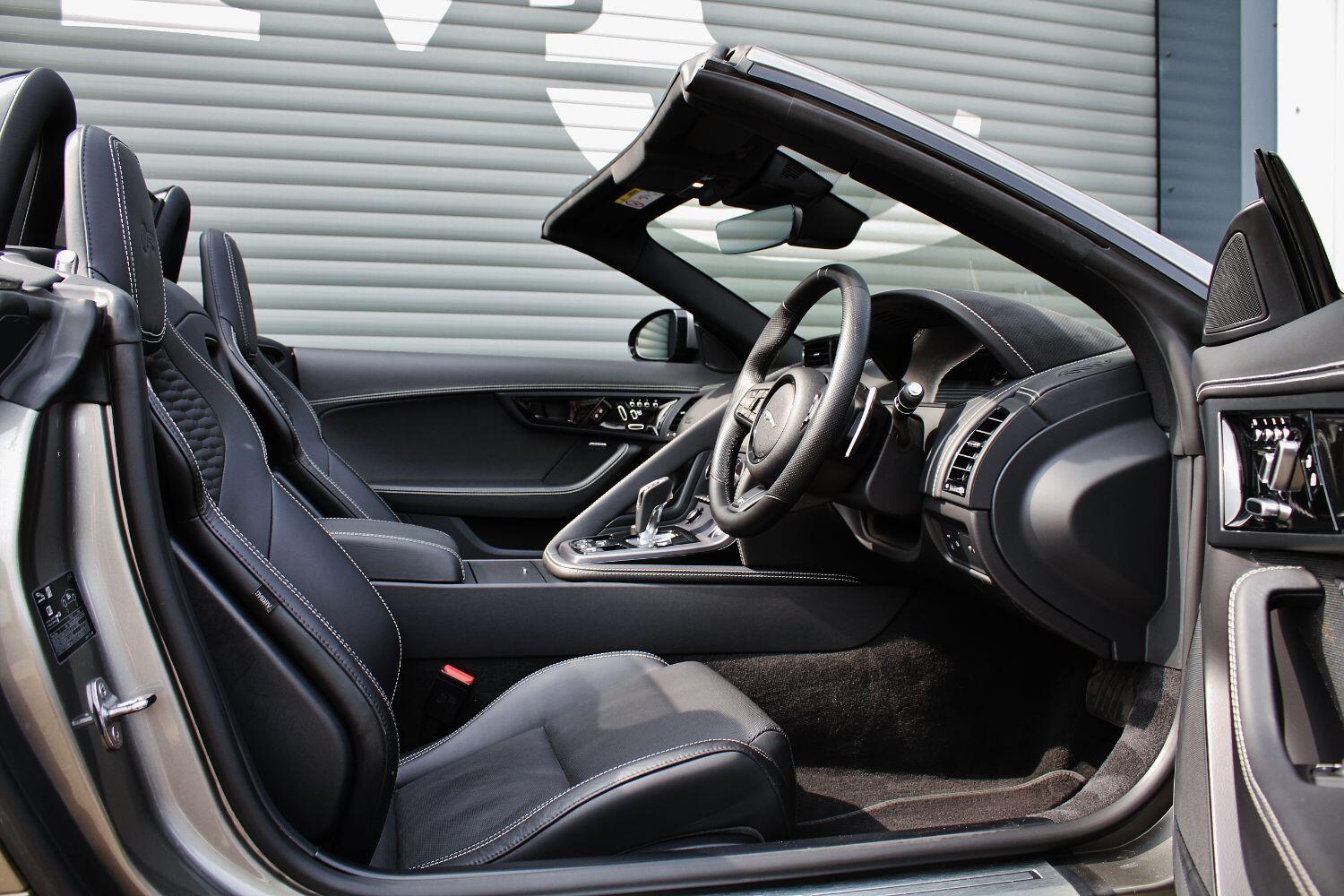 Jaguar F Type