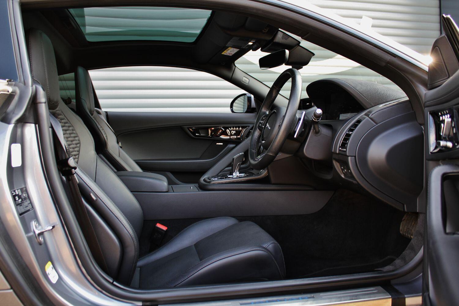 Jaguar F Type