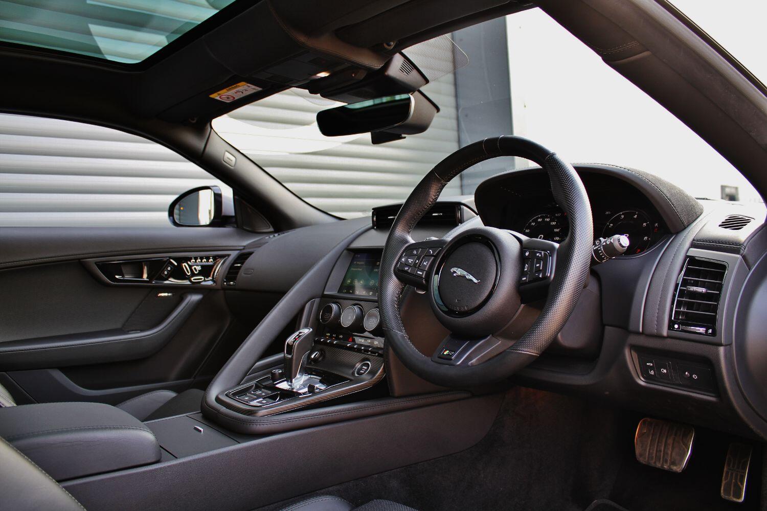 Jaguar F Type