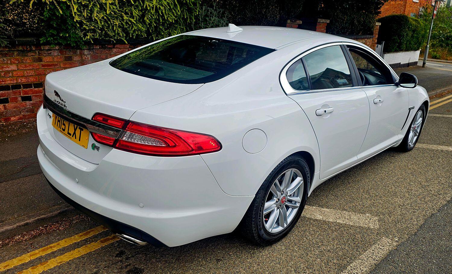 Jaguar XF