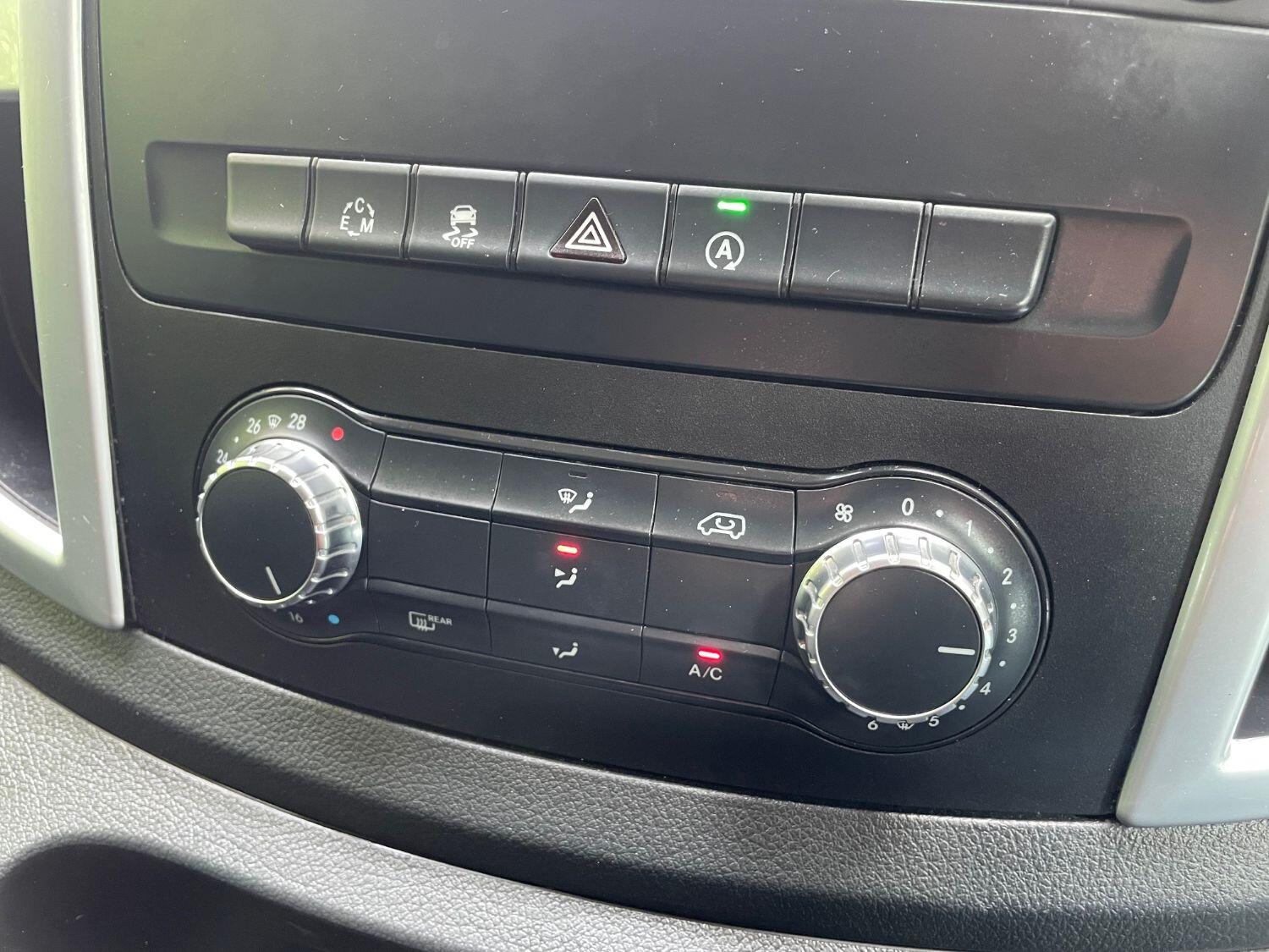 Mercedes Benz Vito