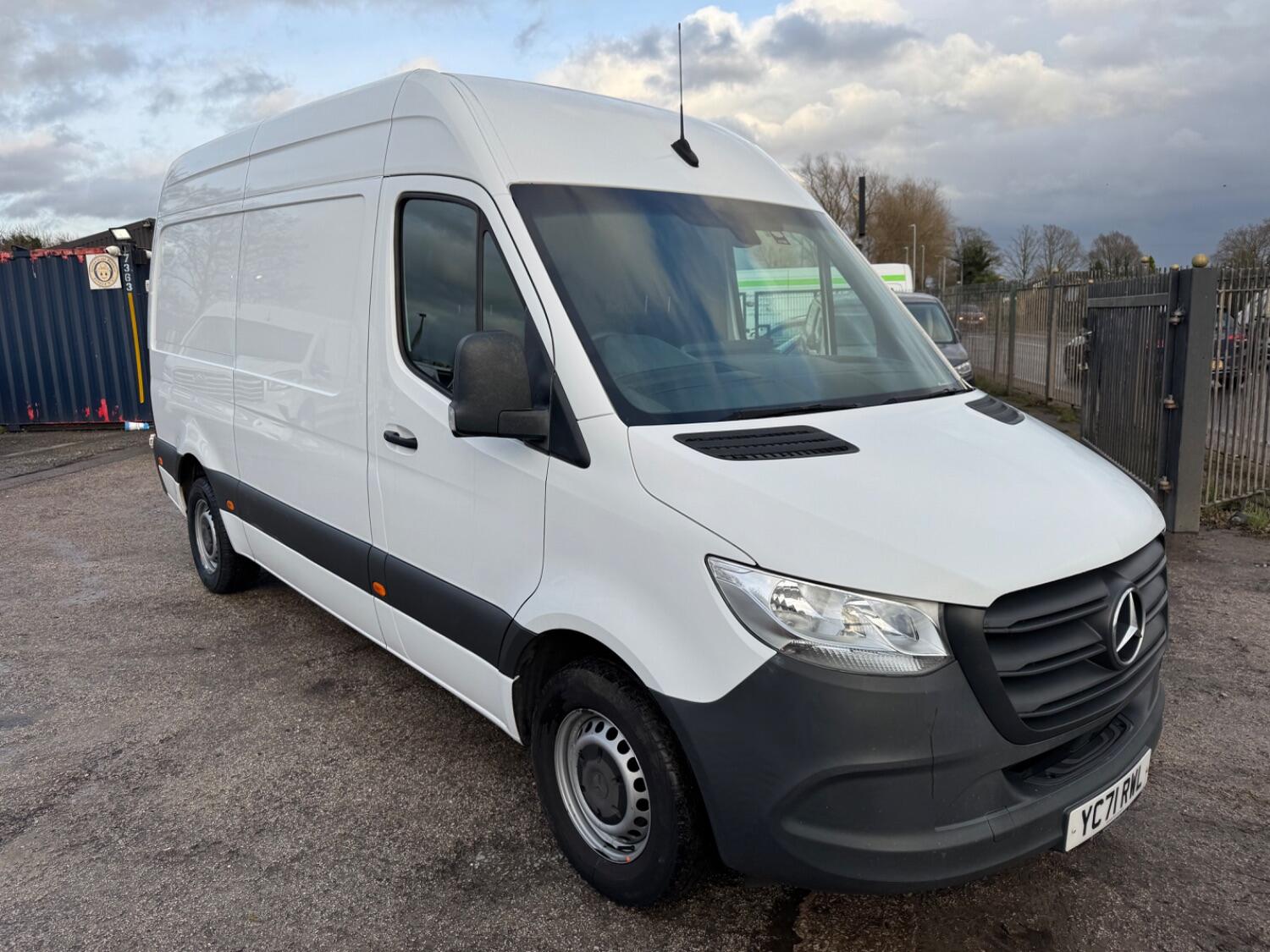 Mercedes Benz Sprinter