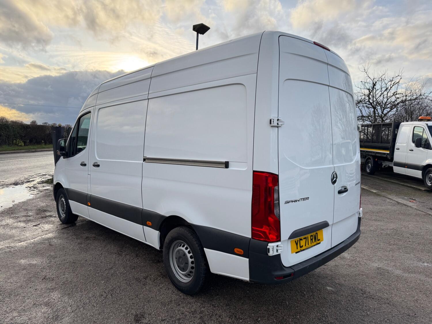 Mercedes Benz Sprinter