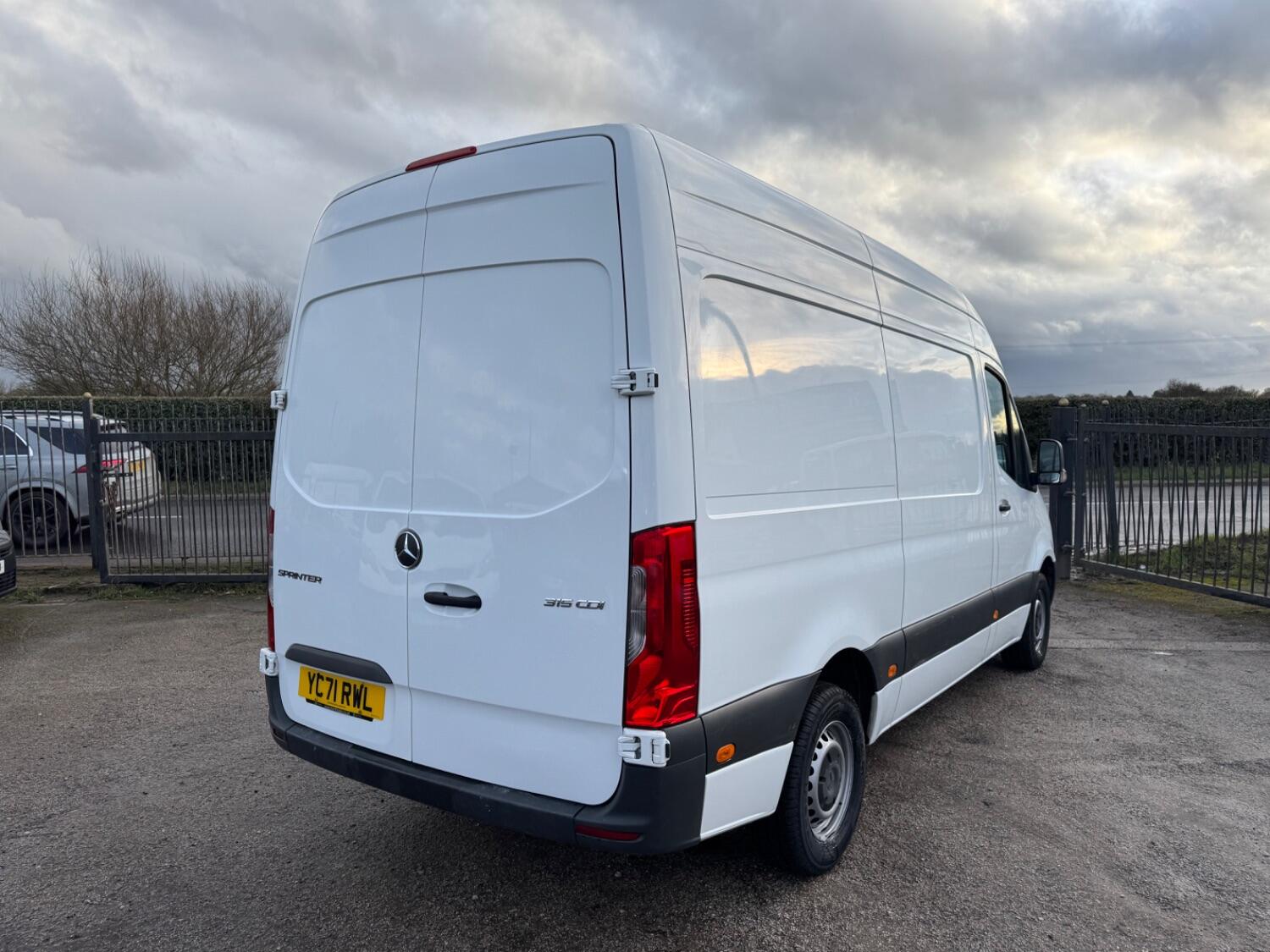 Mercedes Benz Sprinter