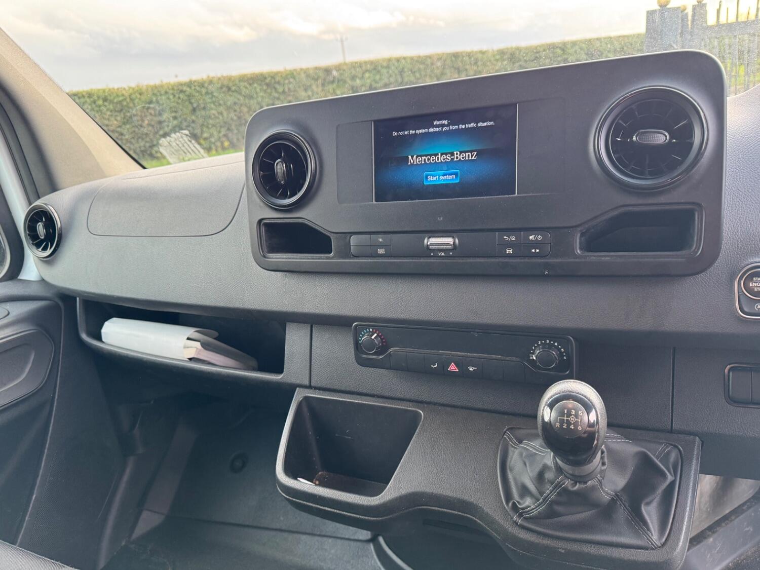 Mercedes Benz Sprinter
