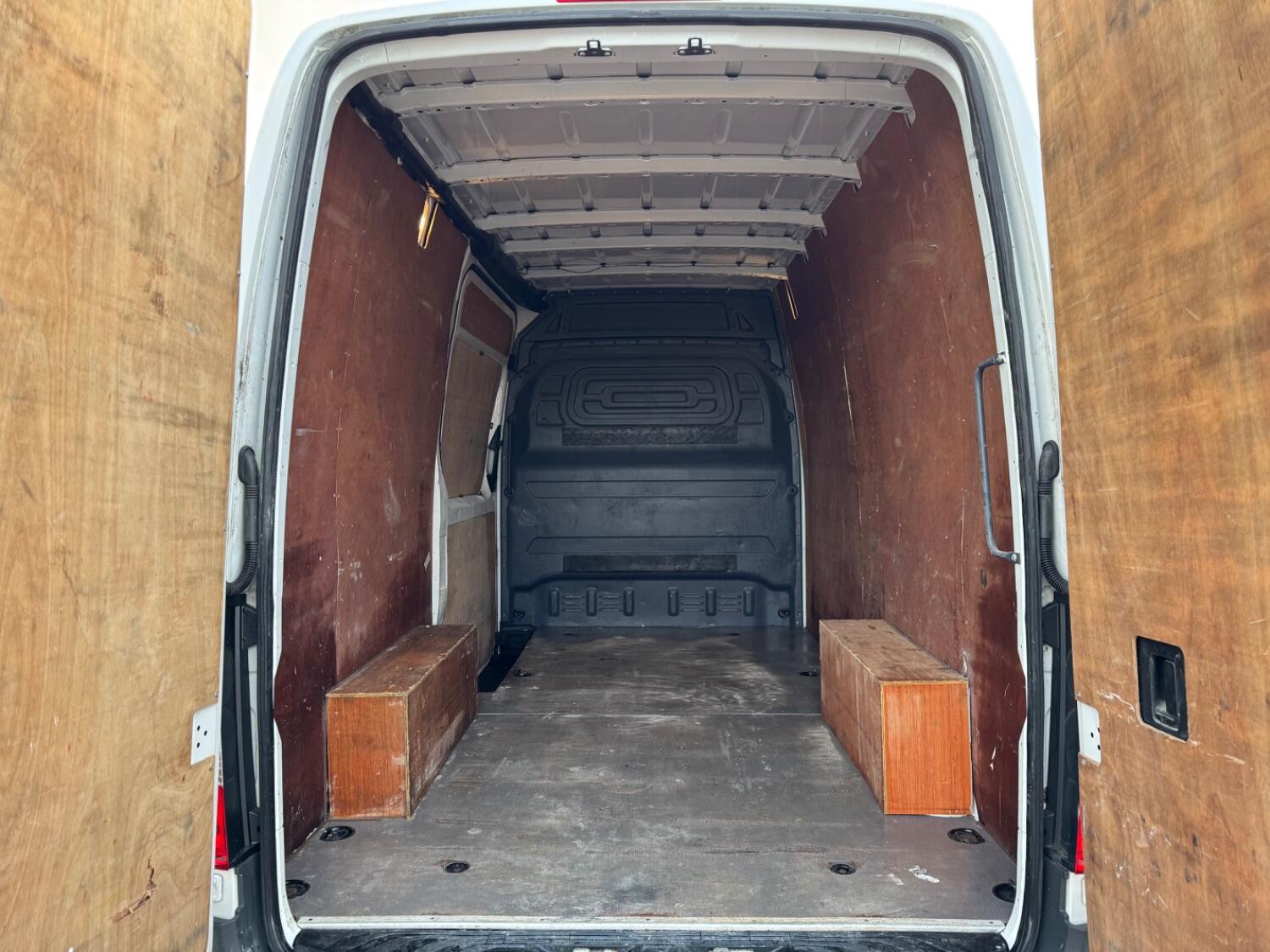 Mercedes Benz Sprinter