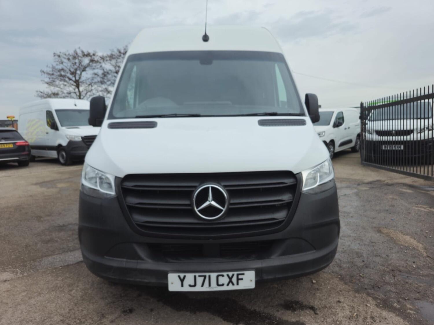 Mercedes Benz Sprinter