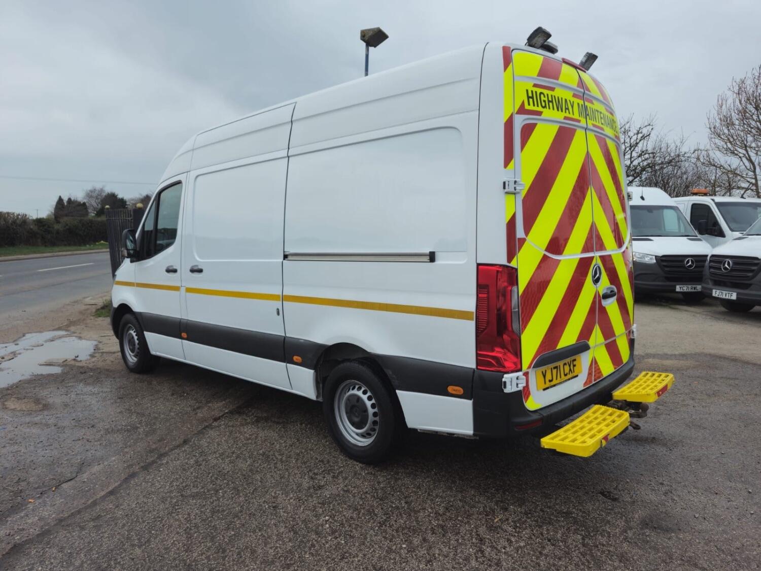 Mercedes Benz Sprinter
