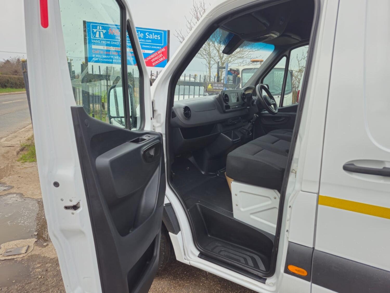 Mercedes Benz Sprinter