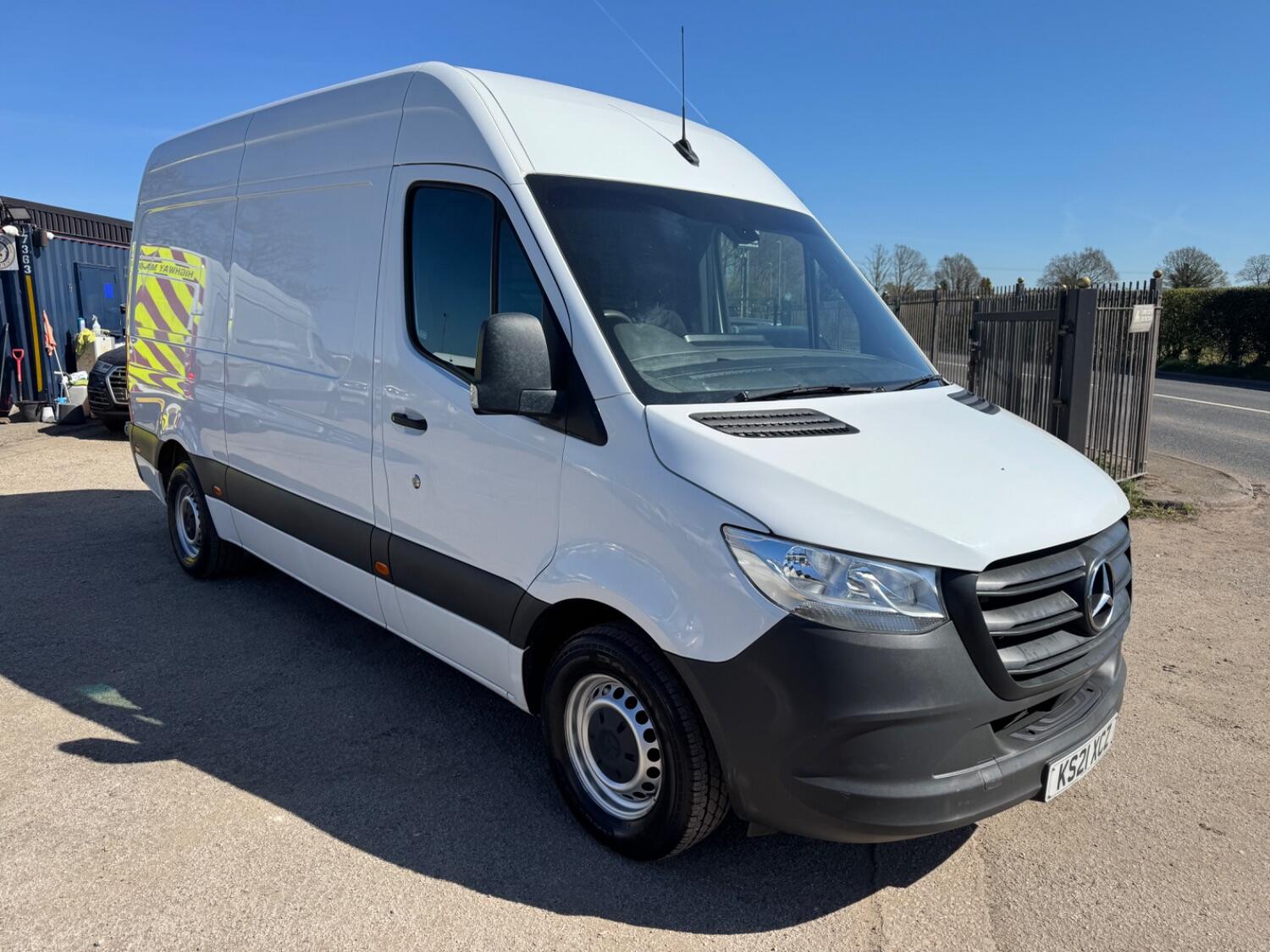 Mercedes Benz Sprinter