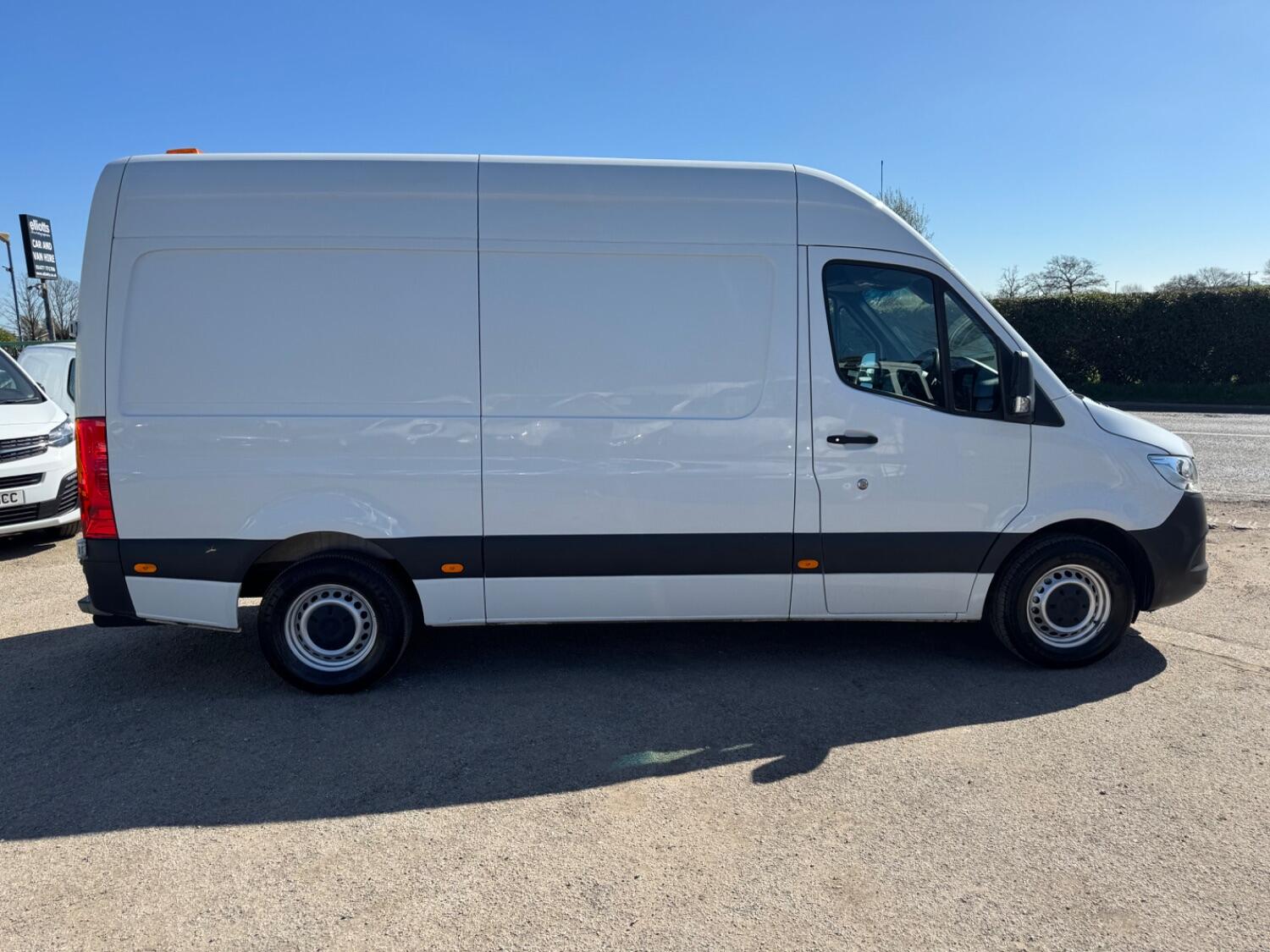 Mercedes Benz Sprinter