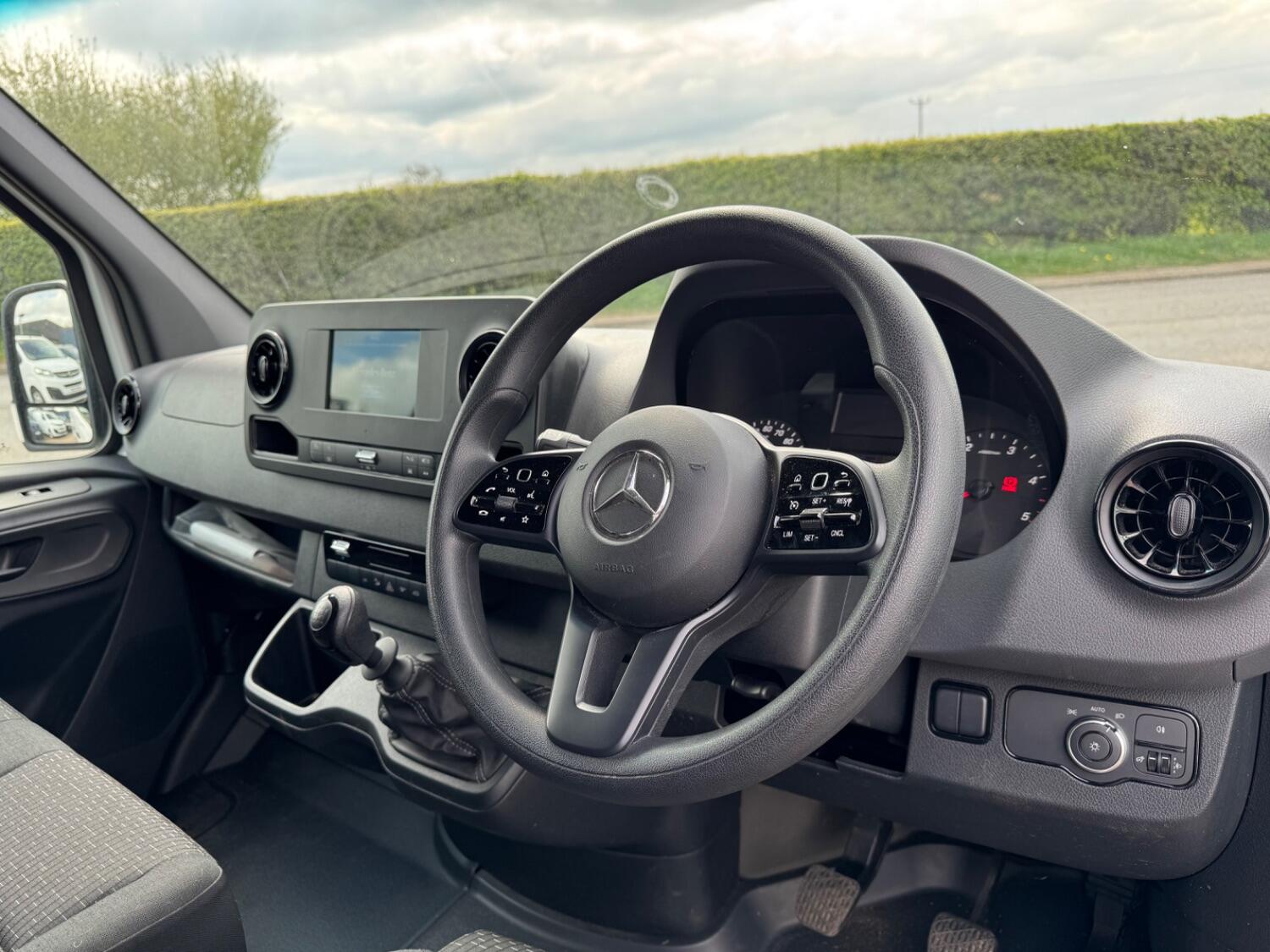 Mercedes Benz Sprinter