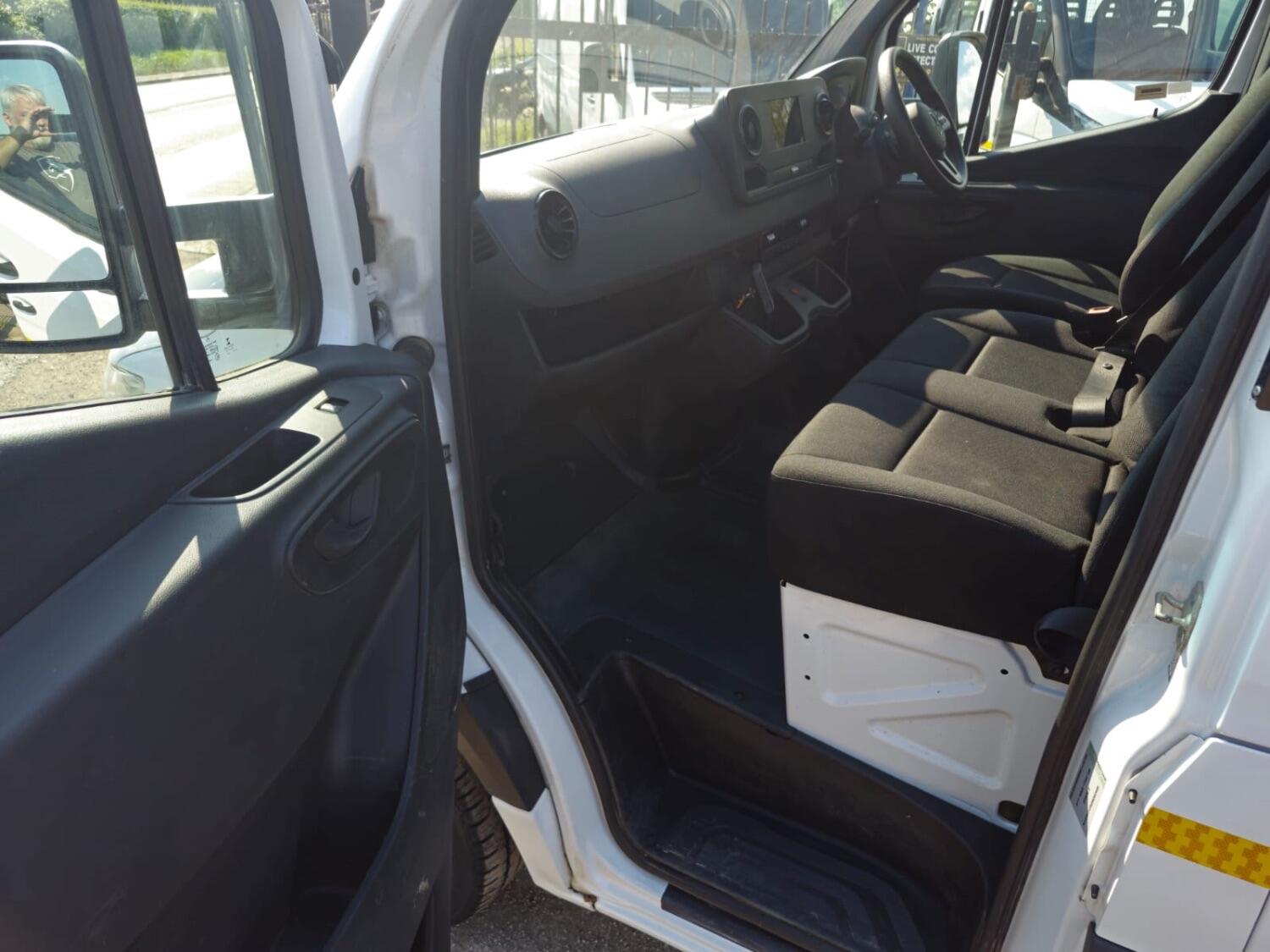 Mercedes Benz Sprinter