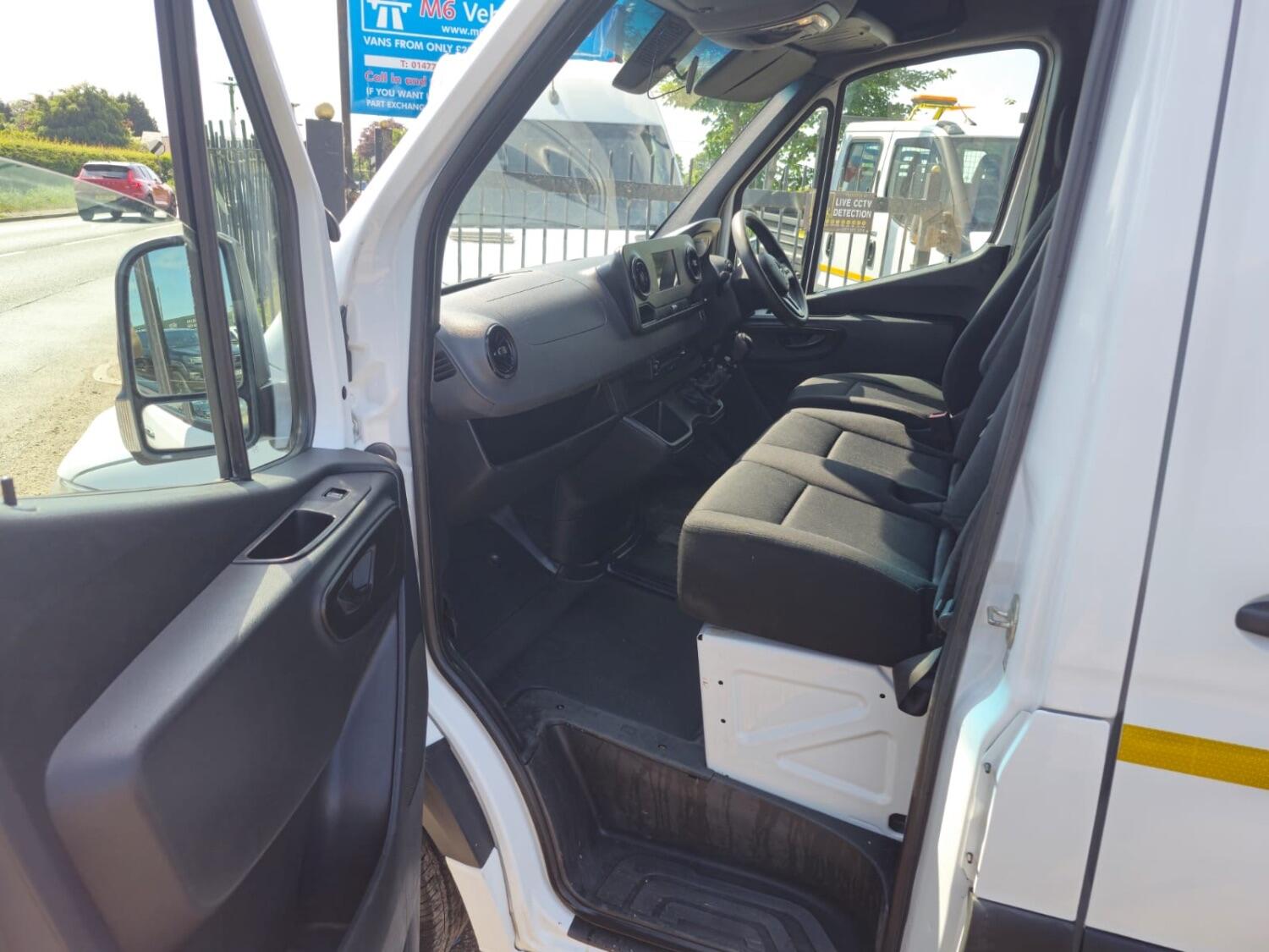 Mercedes Benz Sprinter