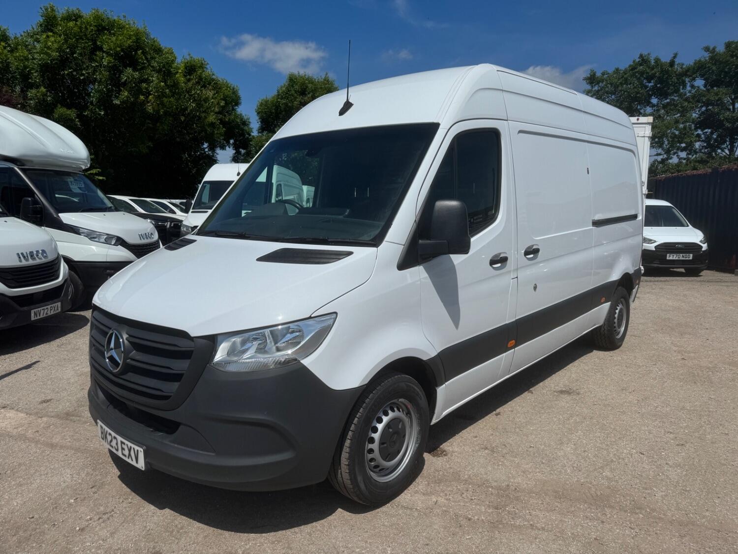 Mercedes Benz Sprinter