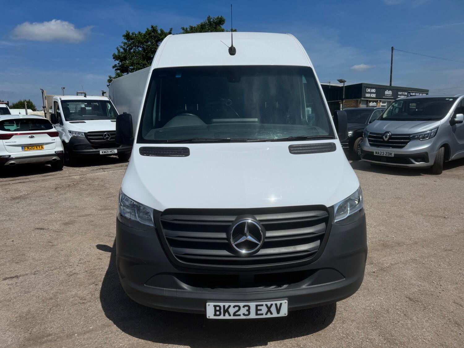Mercedes Benz Sprinter