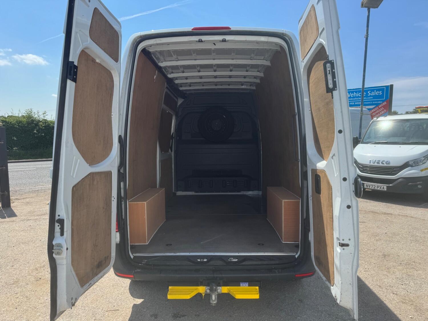 Mercedes Benz Sprinter