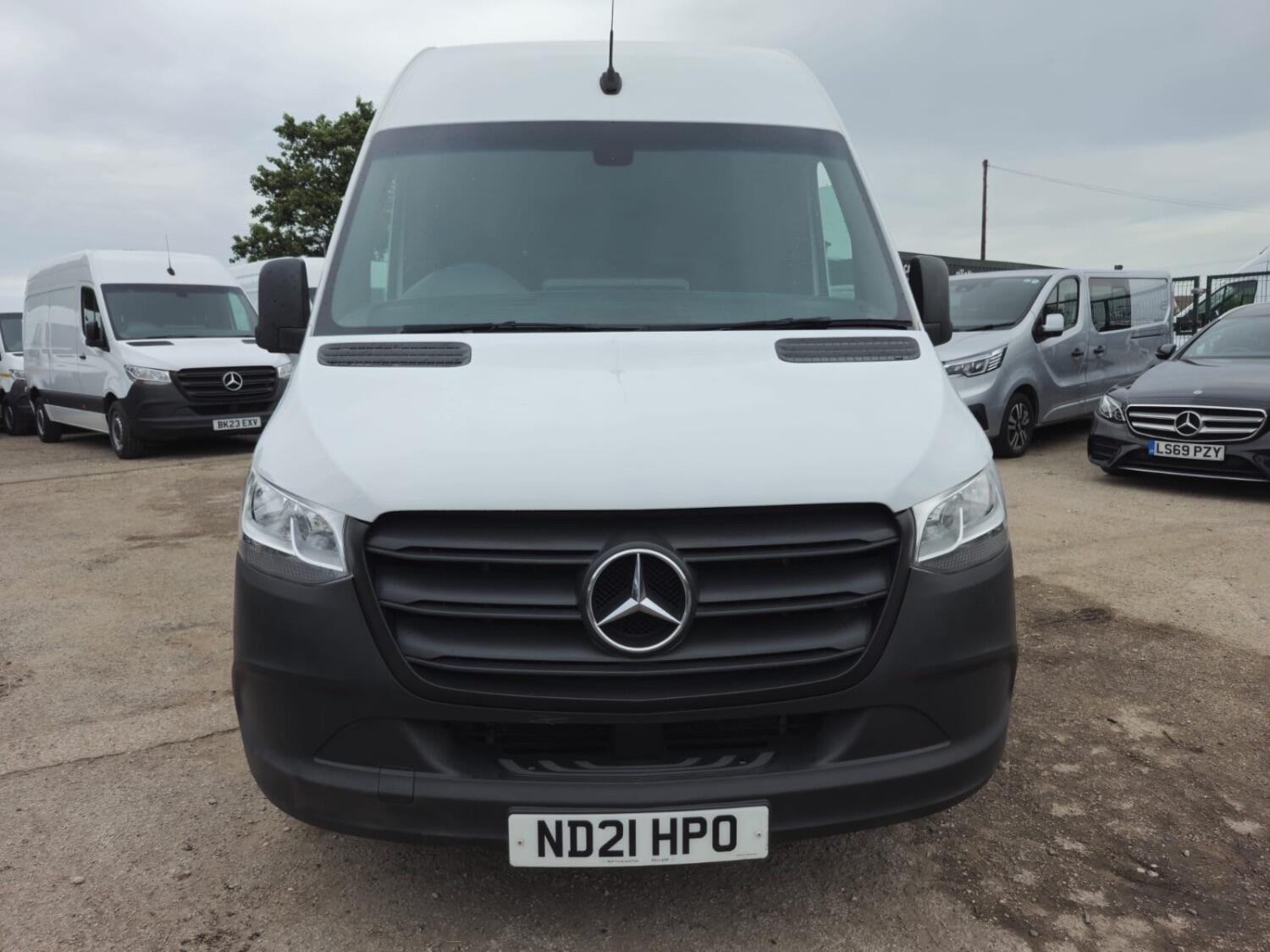 Mercedes Benz Sprinter