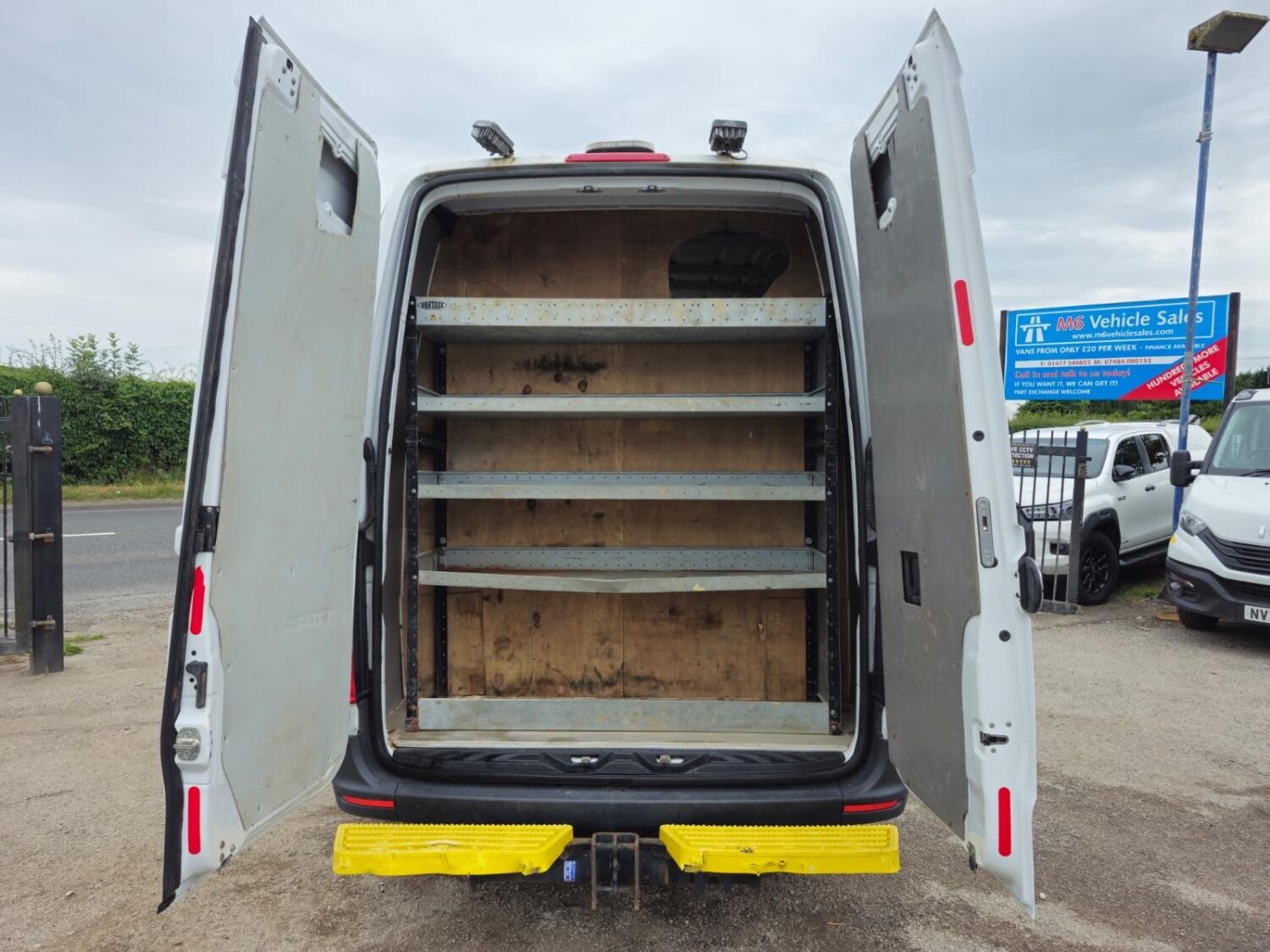 Mercedes Benz Sprinter