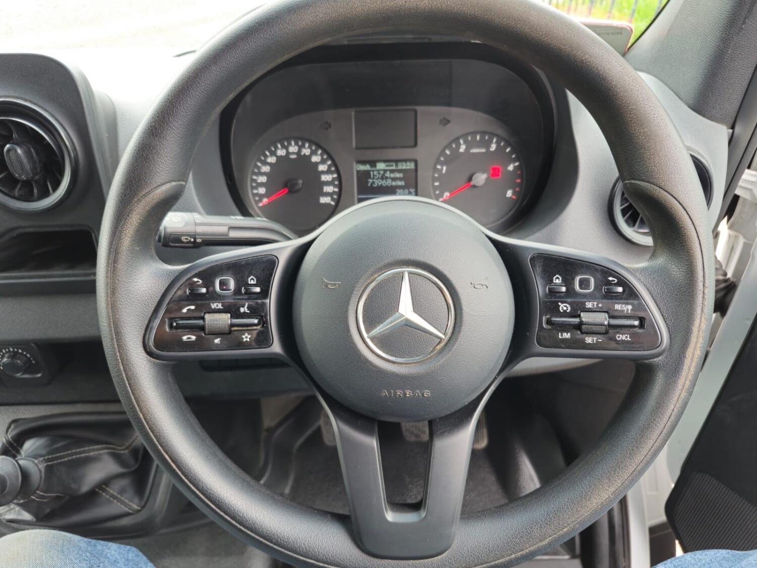 Mercedes Benz Sprinter