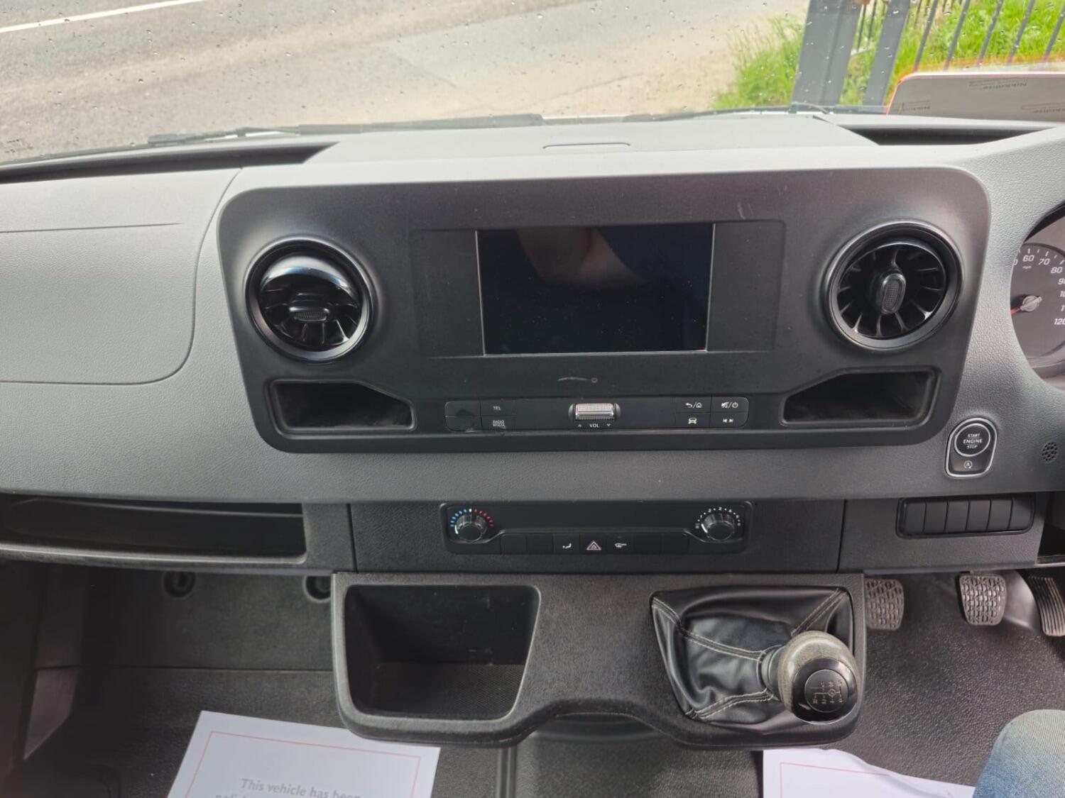 Mercedes Benz Sprinter