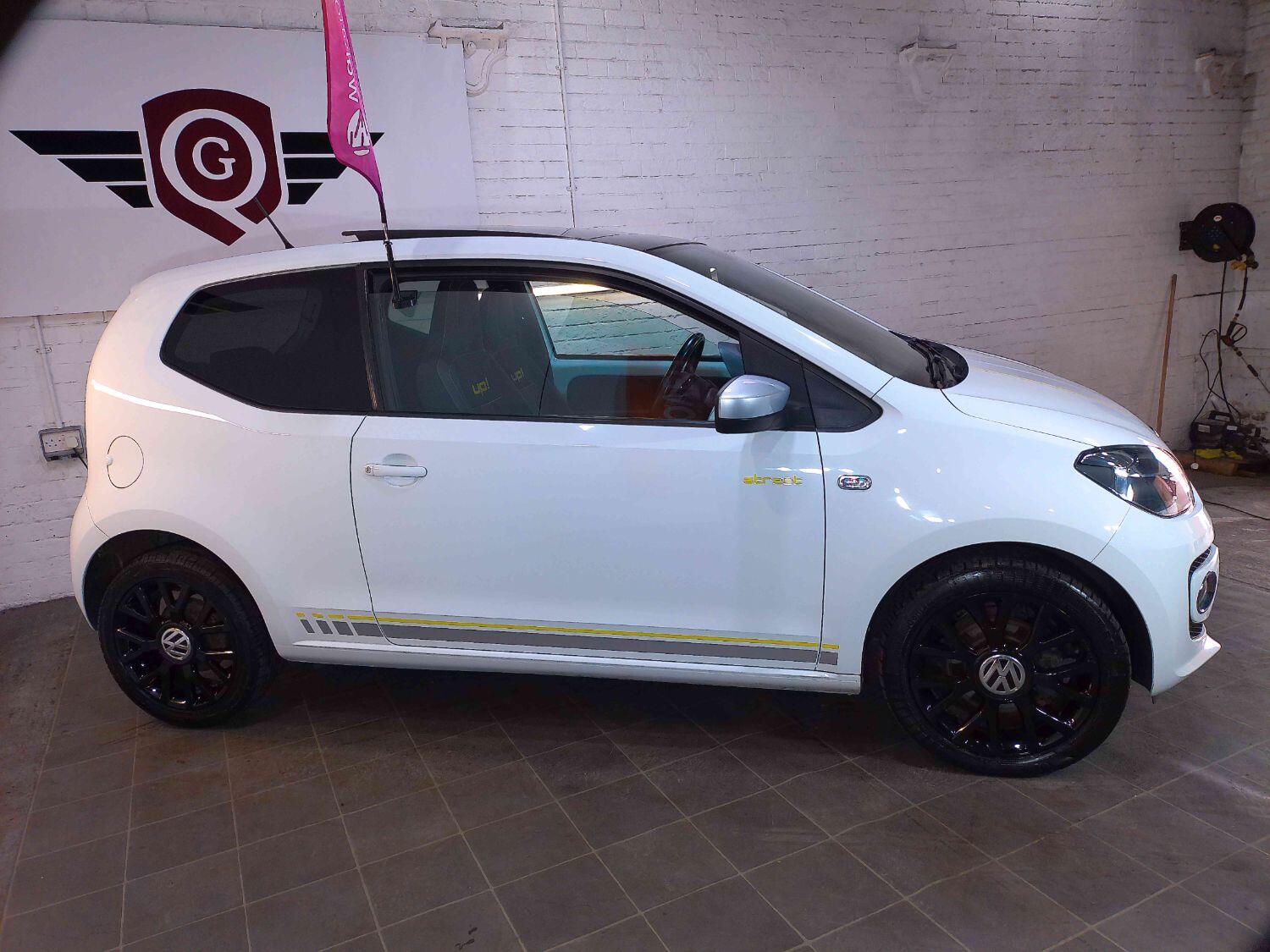 Volkswagen UP