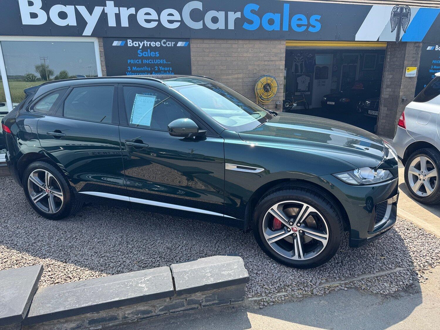 Jaguar F Pace