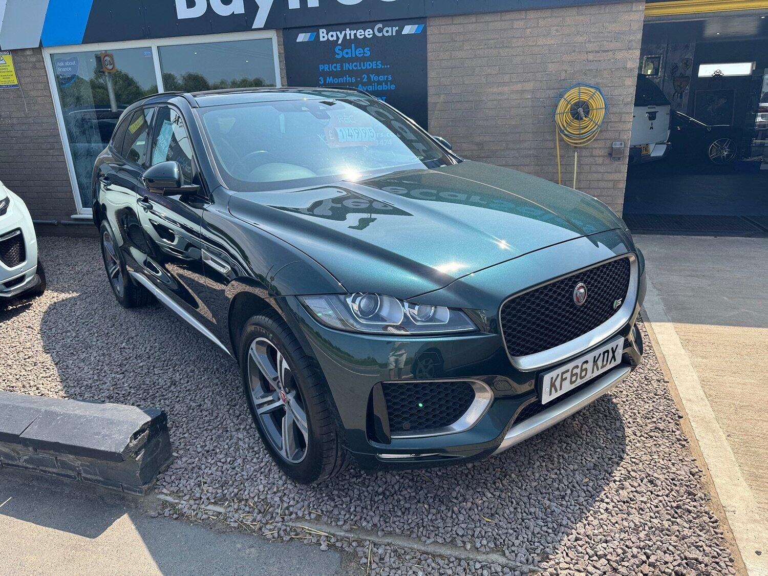 Jaguar F Pace