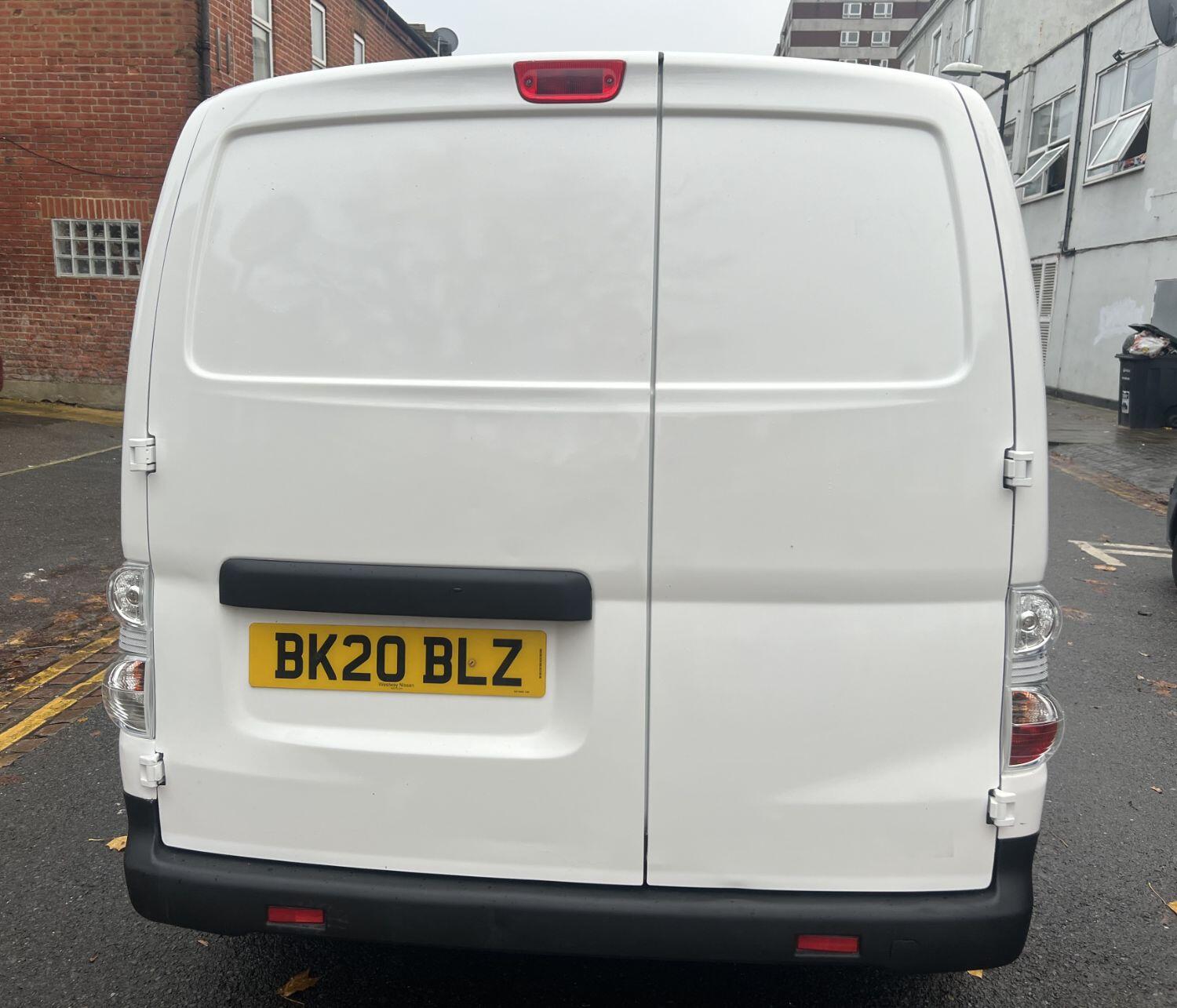 Nissan NV200