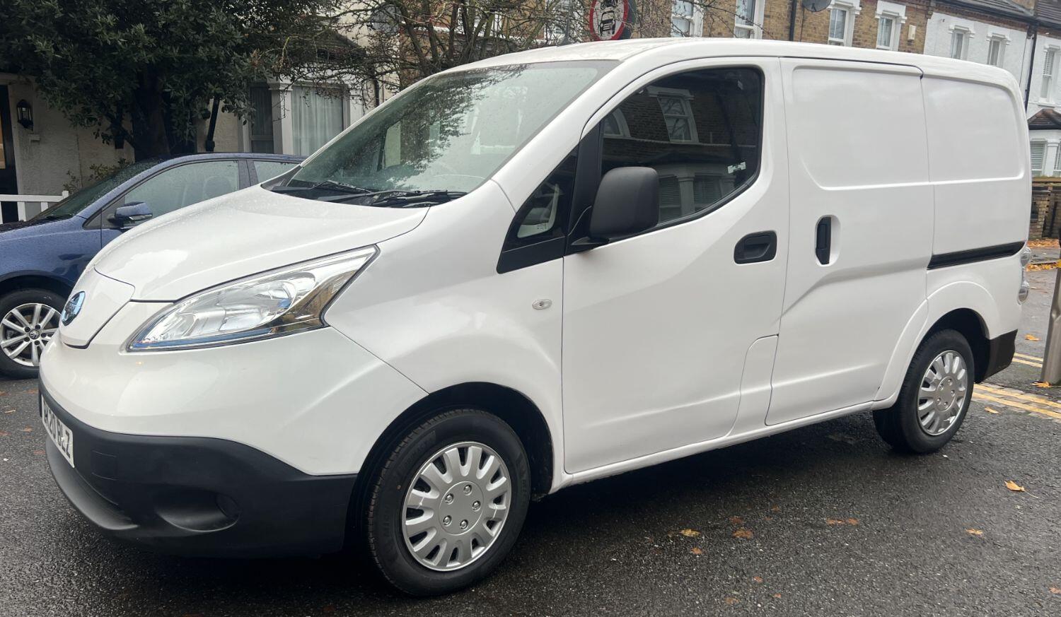 Nissan NV200