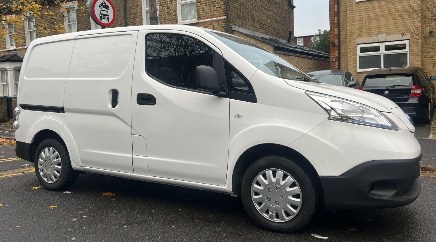 Nissan NV200