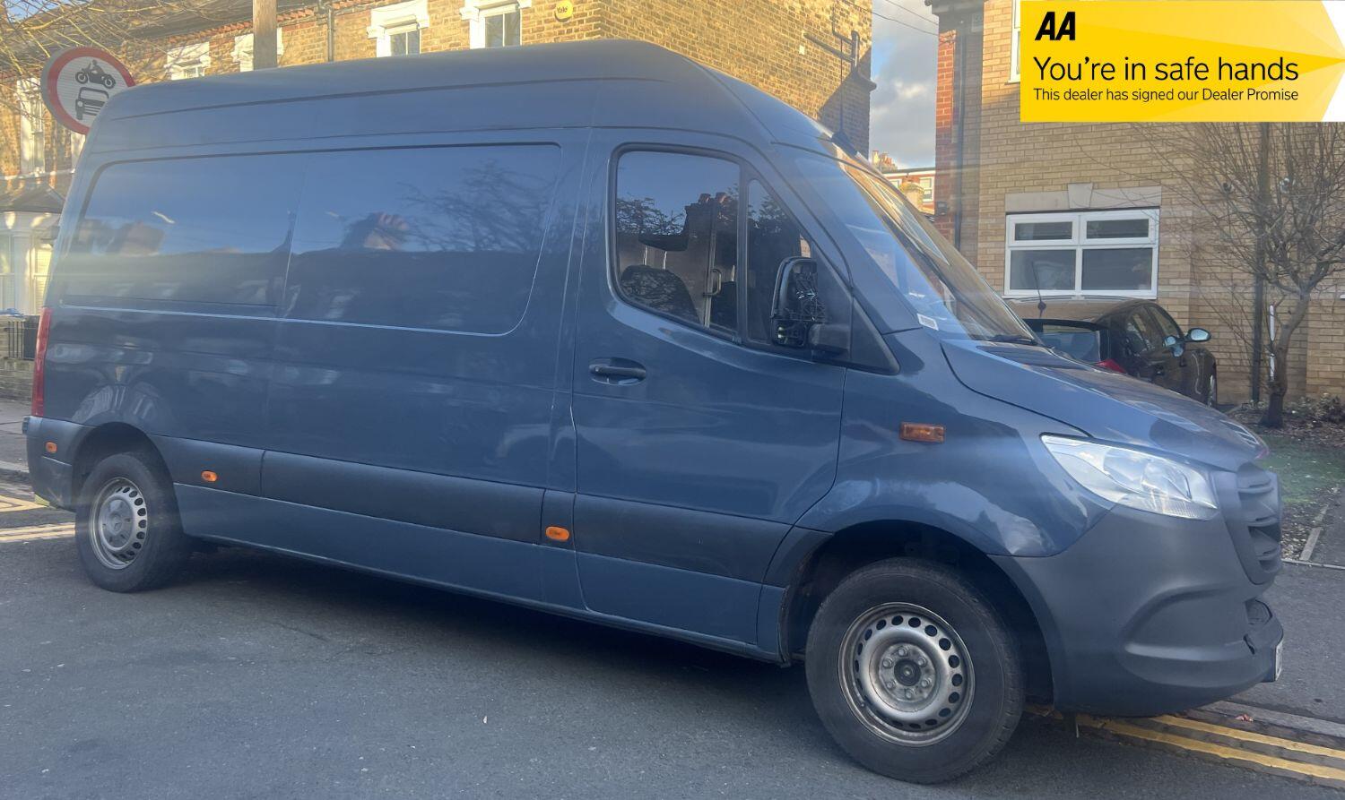 Mercedes Benz Sprinter